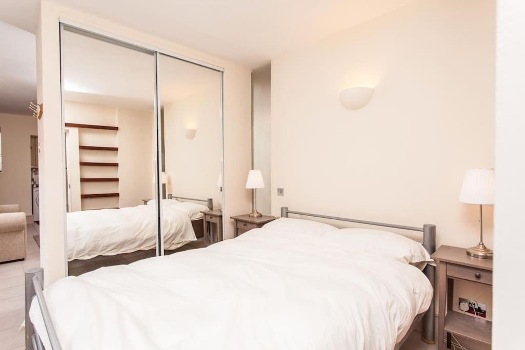 Awesome Apartment In The Heart Of Camden Town London Ngoại thất bức ảnh