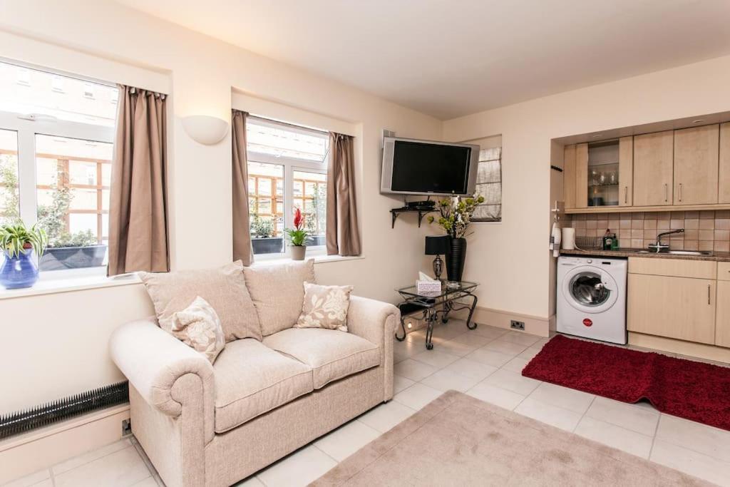 Awesome Apartment In The Heart Of Camden Town London Ngoại thất bức ảnh
